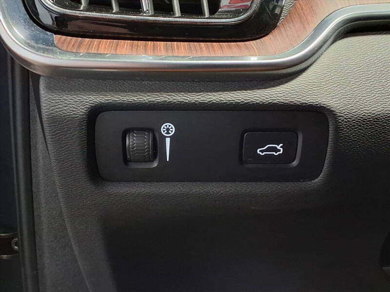 2022 Volvo S60 B5 Momentum