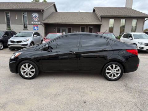 2013 Hyundai Accent GLS
