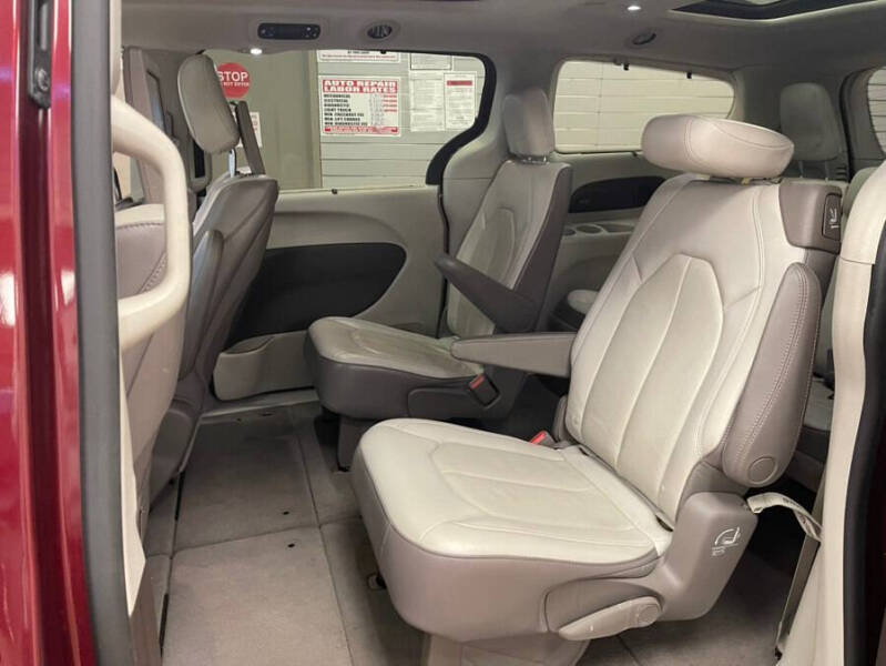 2018 Chrysler Pacifica Touring L Plus