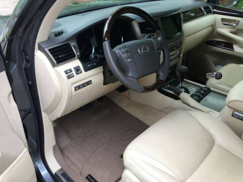 2015 Lexus LX 570
