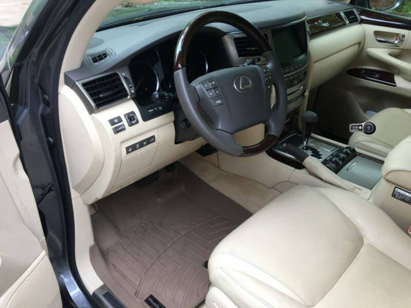 2015 Lexus LX 570