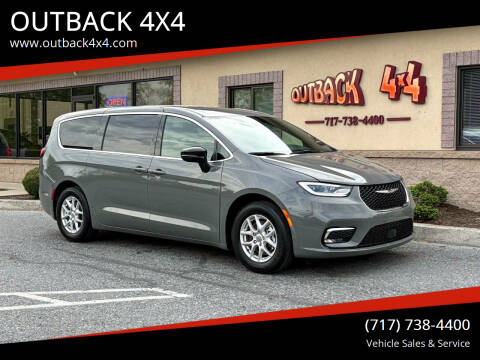 2025 Chrysler Pacifica Select
