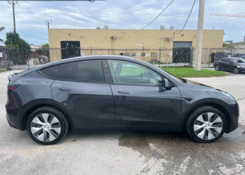 2024 Tesla Model Y Long Range