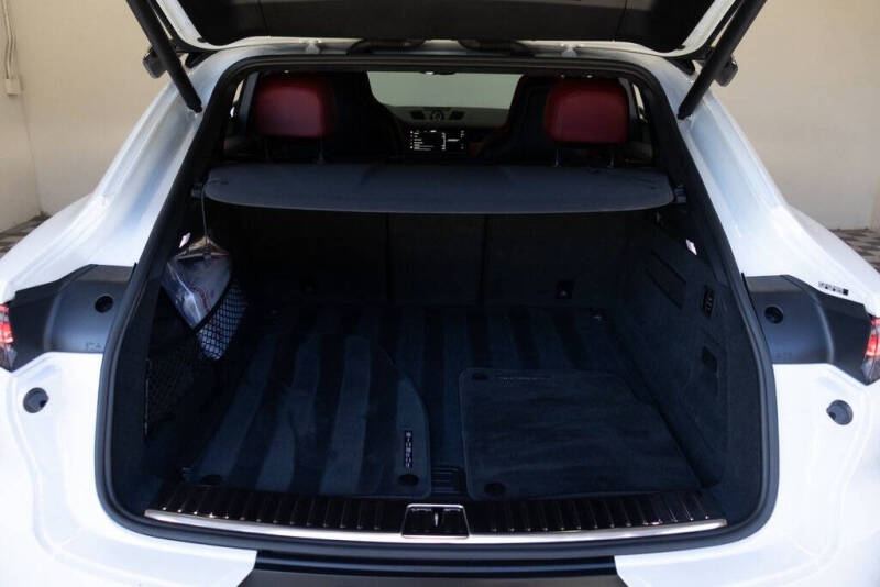 2022 Porsche Cayenne Turbo GT