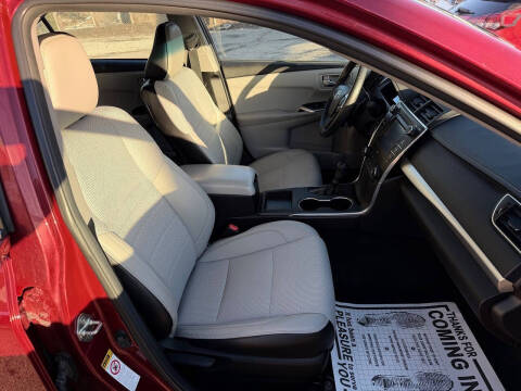 2017 Toyota Camry SE