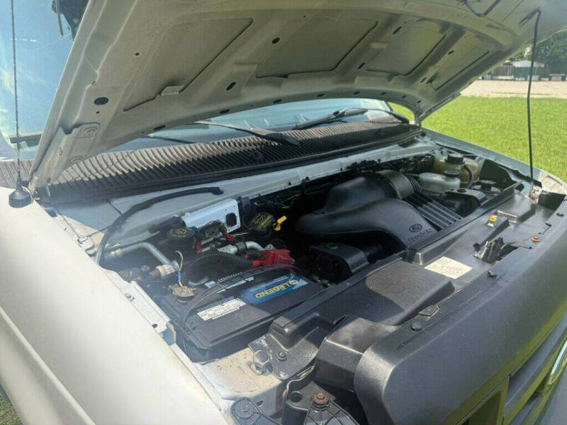 2011 Ford E-Series E-350 SD