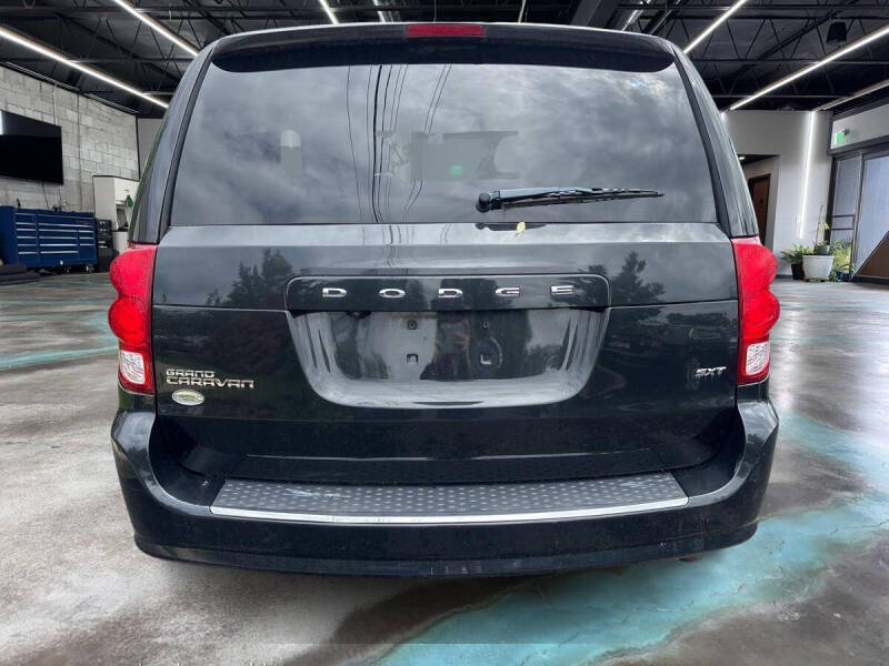 2020 Dodge Grand Caravan SXT