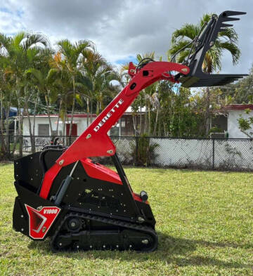 2025 Derette V1000