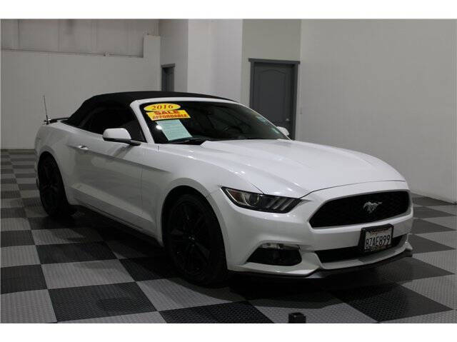 2016 Ford Mustang EcoBoost Premium