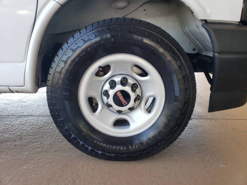 2024 GMC Savana 2500