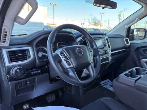 2018 Nissan Titan SV