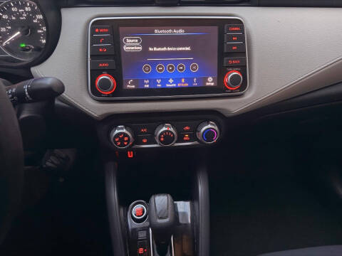 2022 Nissan Versa SV