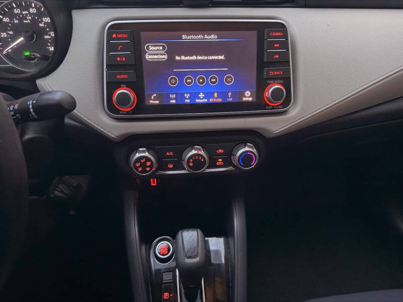 2022 Nissan Versa SV