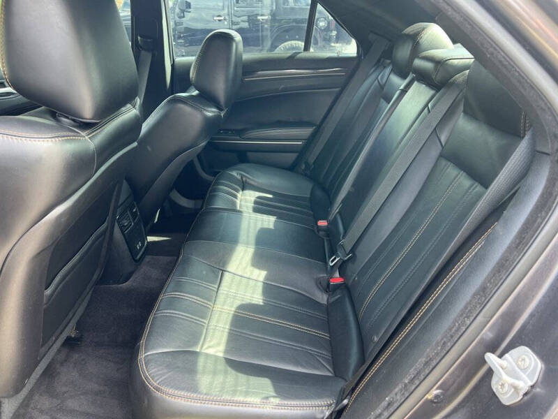 2017 Chrysler 300 S