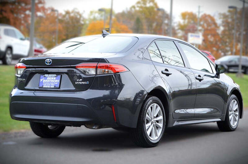 2024 Toyota Corolla Hybrid LE