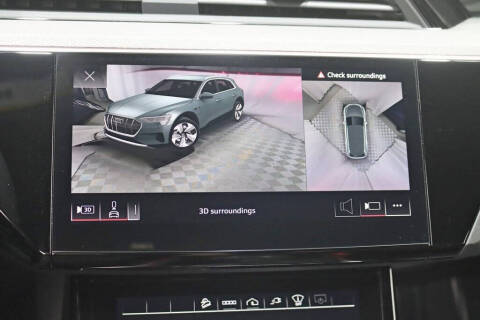 2022 Audi e-tron S quattro Prestige