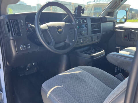 2021 Chevrolet Express 2500