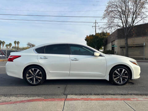 2016 Nissan Altima 3.5 SR