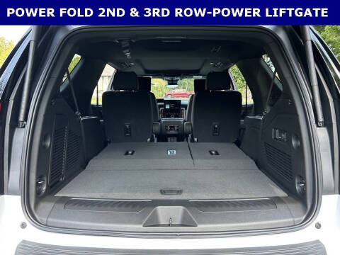 2025 GMC Yukon Elevation