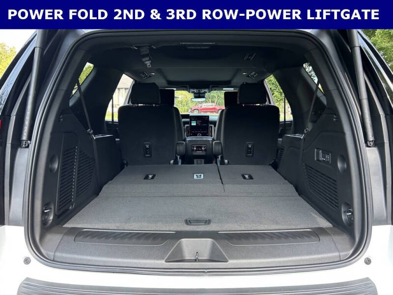 2025 GMC Yukon Elevation