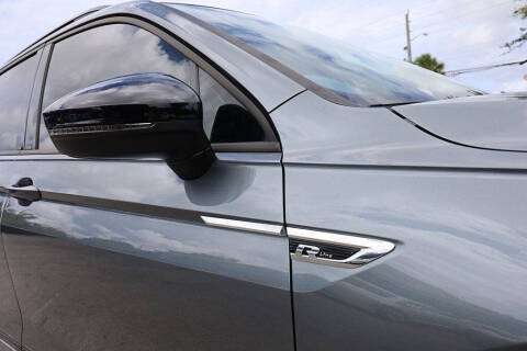 2021 Volkswagen Tiguan SE R-Line Black