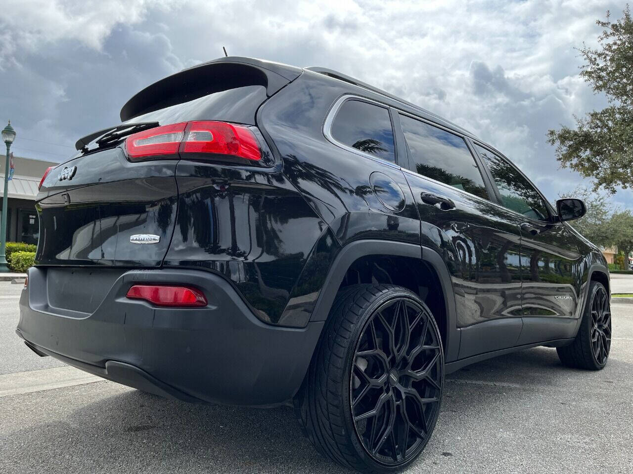 2018 Jeep Cherokee for sale at JT AUTO INC in Oakland Park, FL