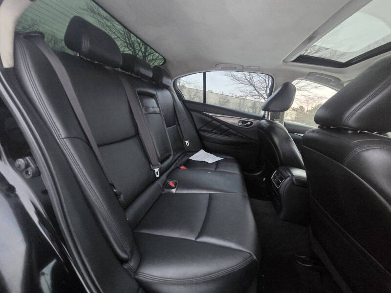 2014 Infiniti Q50 Premium