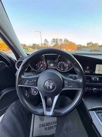 2017 Alfa Romeo Giulia Ti