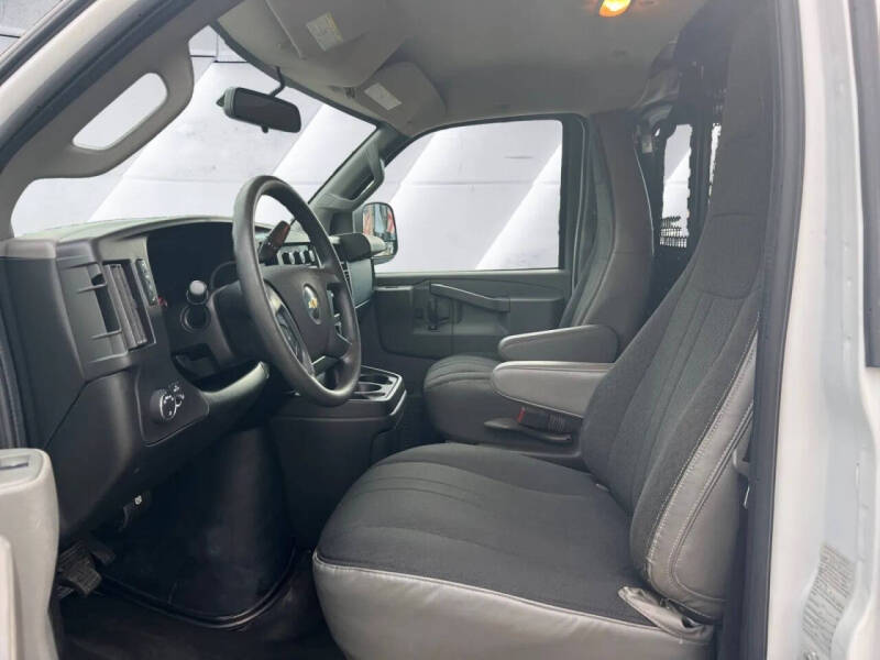 2019 Chevrolet Express 2500