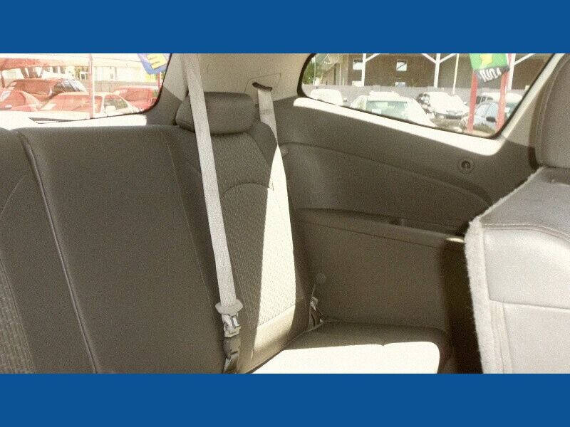 2011 Chevrolet Traverse LS