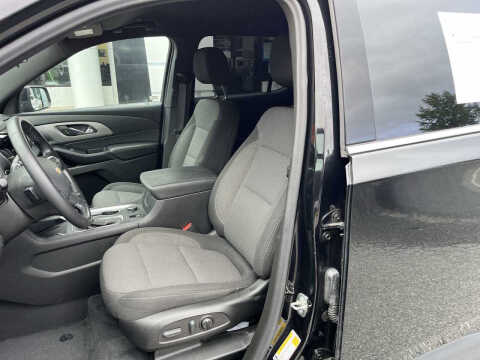 2022 Chevrolet Traverse LT Cloth