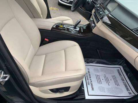 2012 BMW 5 Series 528i