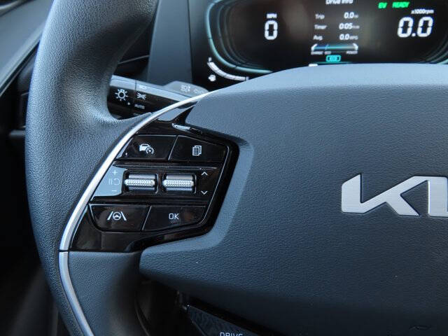 2025 Kia Niro LX