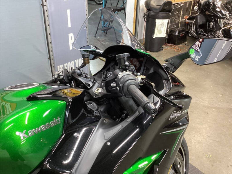 2022 Kawasaki Ninja H2 SX SE ABS