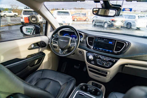 2021 Chrysler Pacifica Touring L