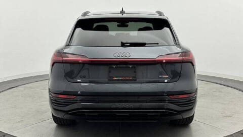 2024 Audi Q8 e-tron quattro Premium Plus