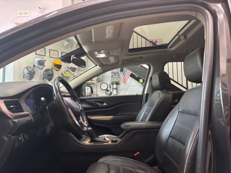 2018 GMC Acadia Denali
