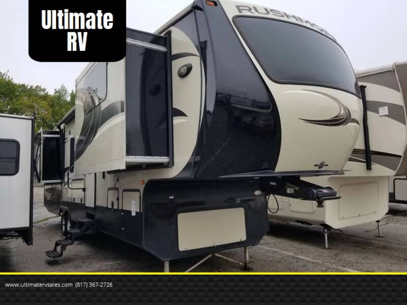 2014 Crossroads Rushmore Lincoln for sale at Ultimate RV in White Settlement TX