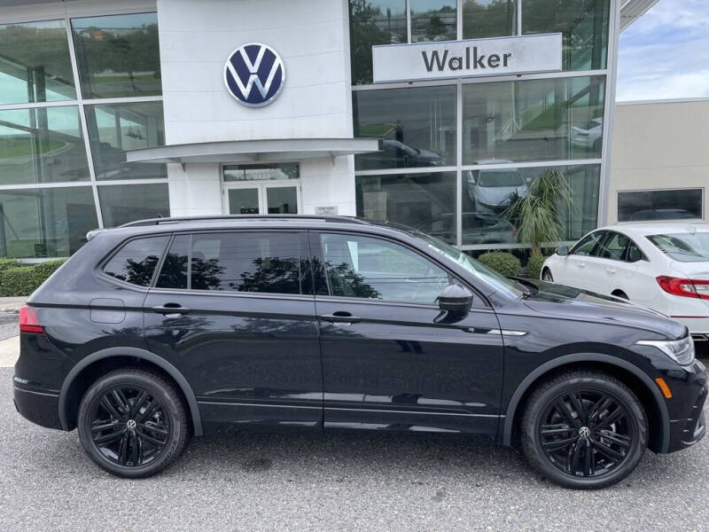 2022 Volkswagen Tiguan 2.0T SE R-Line Black