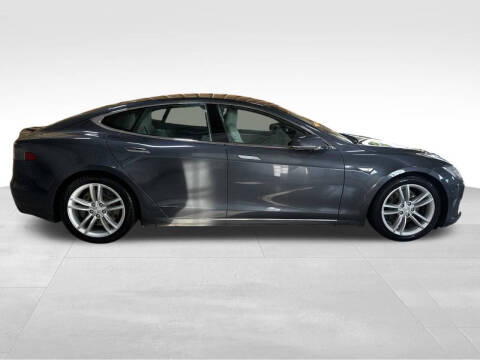 2015 Tesla Model S