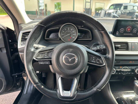 2018 Mazda MAZDA3 Touring