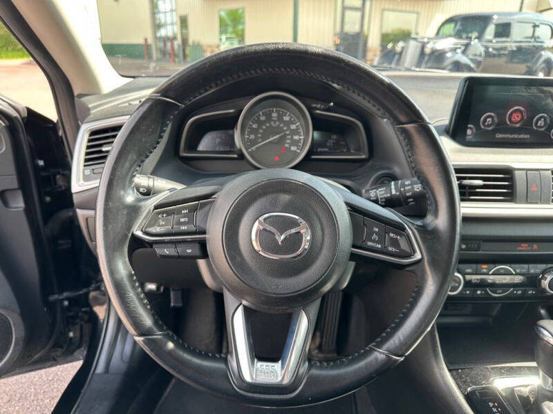 2018 Mazda MAZDA3 Touring