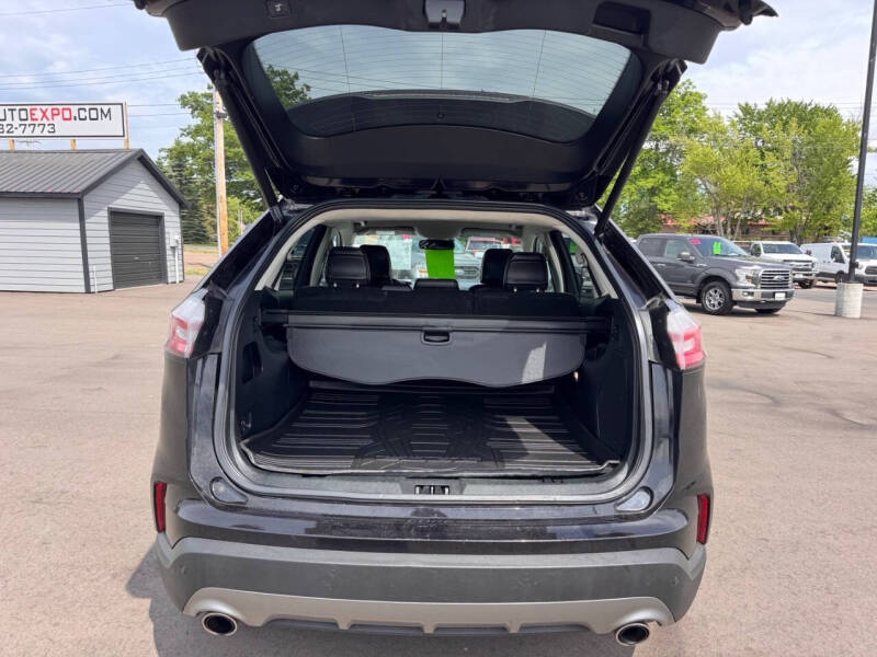 2021 Ford Edge Titanium