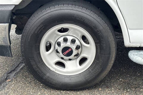 2023 GMC Savana 2500