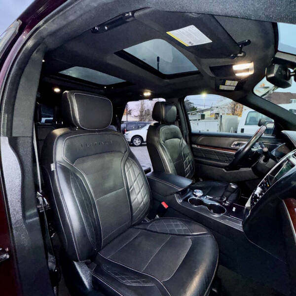 2018 Ford Explorer Platinum