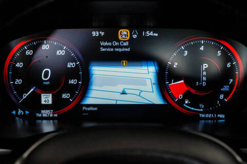 2021 Volvo XC60 T5 Momentum