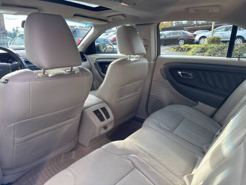 2010 Ford Taurus SEL