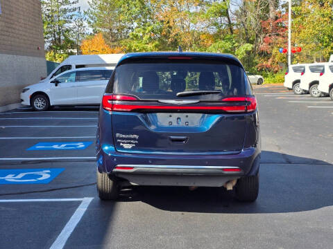 2023 Chrysler Pacifica Touring L