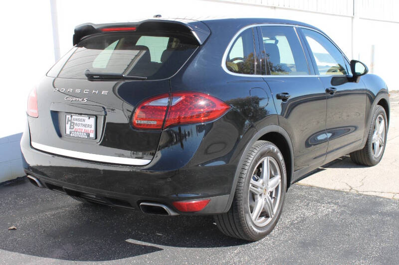 2013 Porsche Cayenne S photo 5