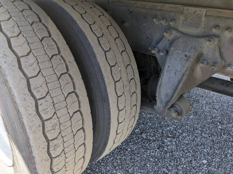 2018 Freightliner M2 106